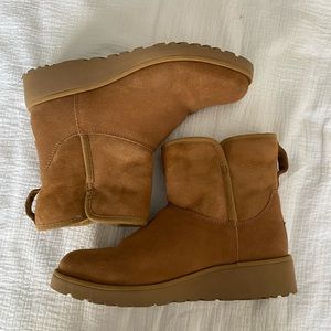 wedged ugg boots!